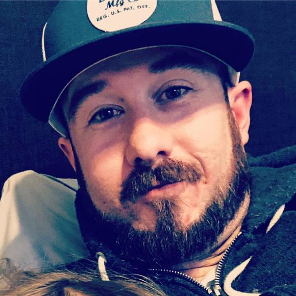 Meet your Posher, Codee - Picture 1 of 1